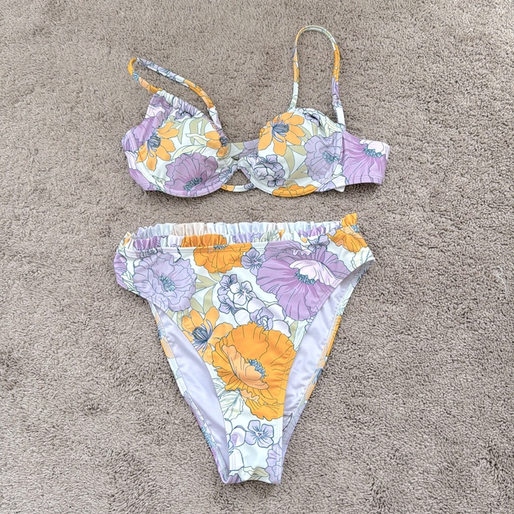Cupshe swim. lavender floral high waisted